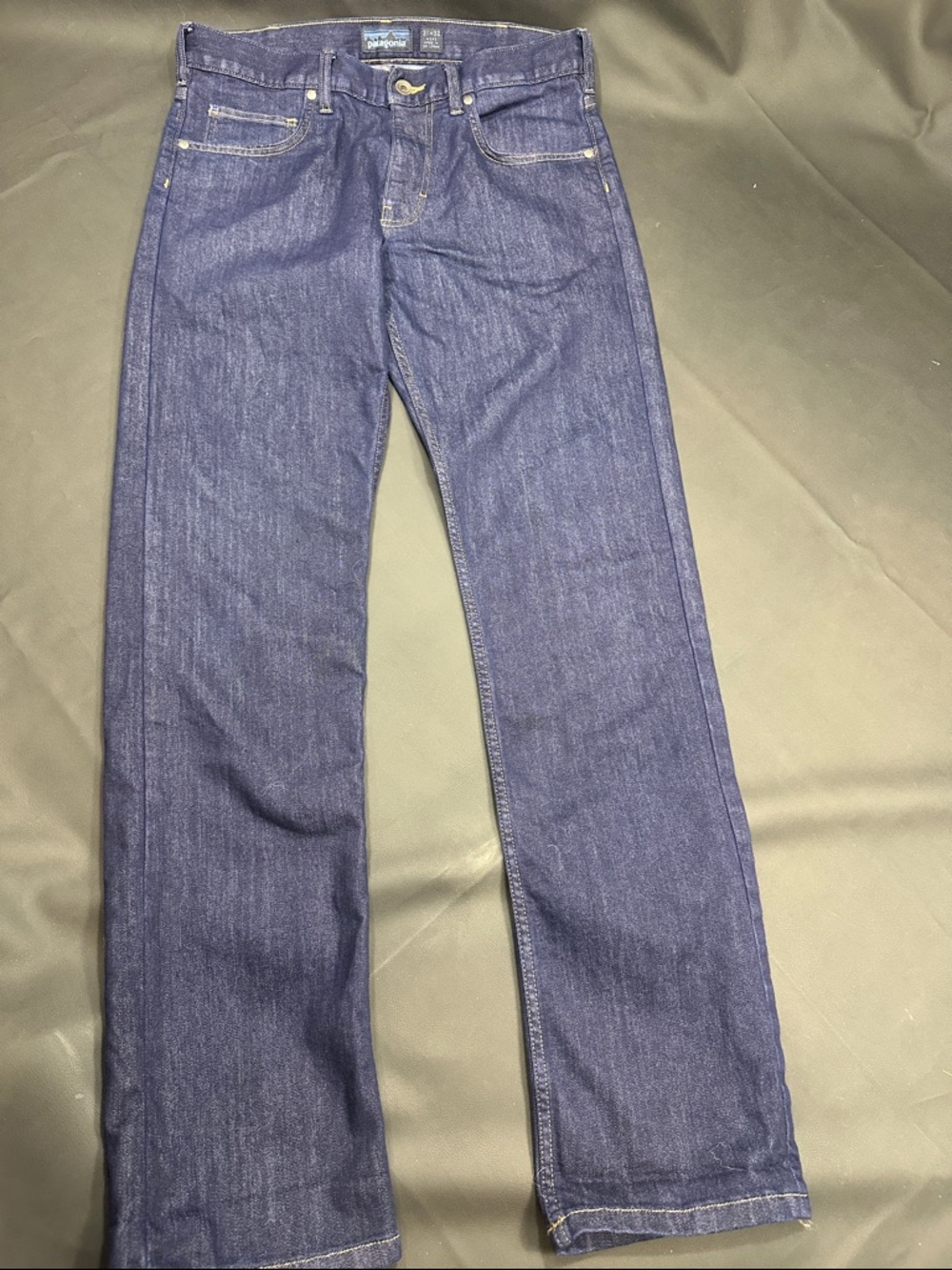 Patagonia Men's Bootcut Jeans in Indigo Blue. 31 x 32
